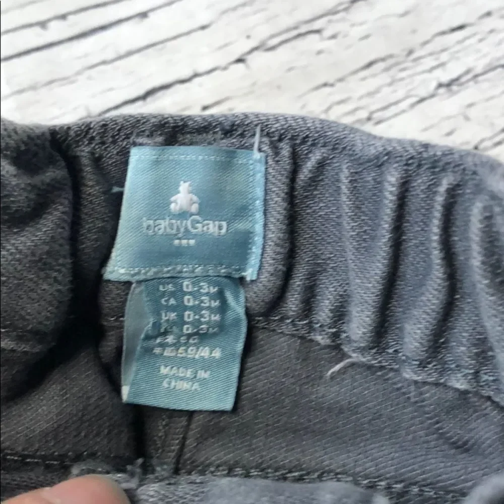 🍭4/$20 Baby Gap Jeans 0-3 m